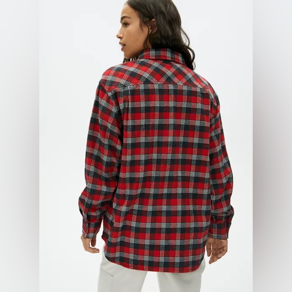 Aritzia Flannel Button Up - image 4